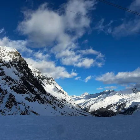 Incantevole In Centro A Courmayeur
