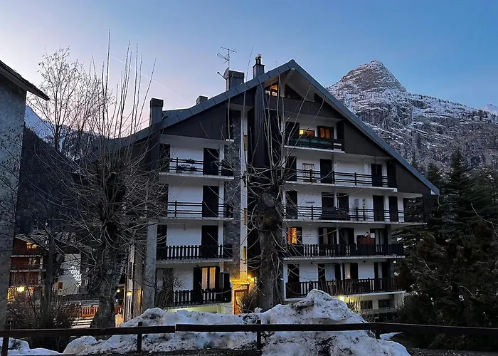 Casa de Férias Incantevole In Centro A Courmayeur
